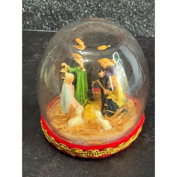 Vintage Nativity Scene Snow Globe With Red & Gold Base - Picture 9 of 10